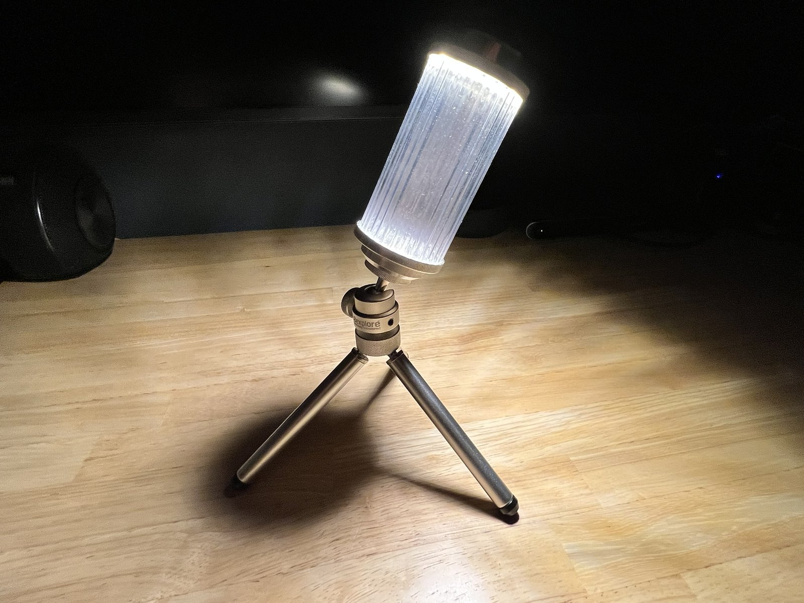 Minipod38 の雲台で傾けて照らす Aluminium