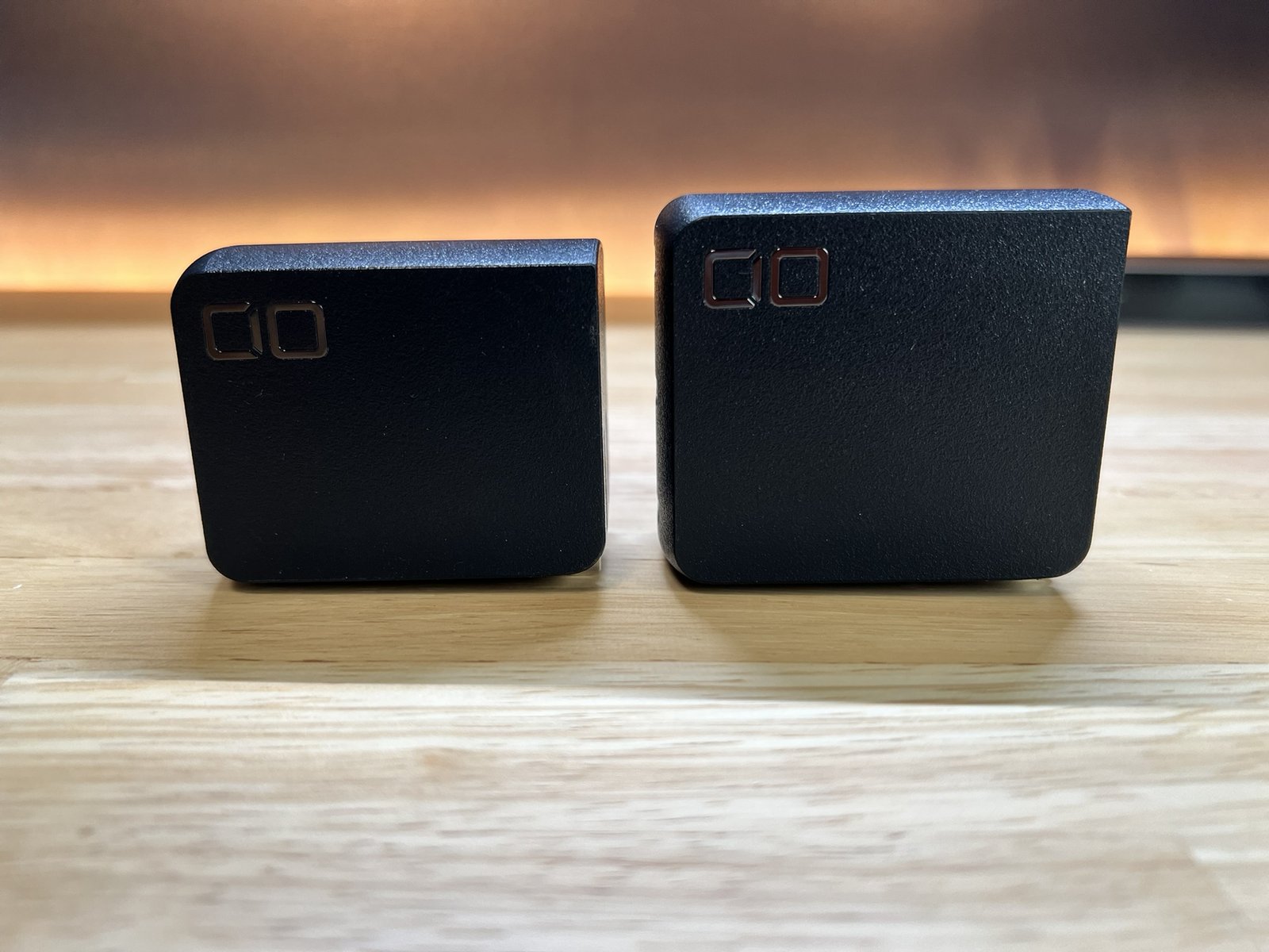 NovaPort DUOⅡ(左)とTRIOⅡ(右)の大きさ比較